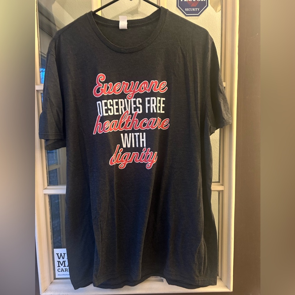 Graphic tee xl